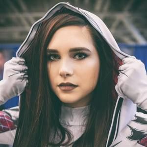 Meet your Posher, Sabrina